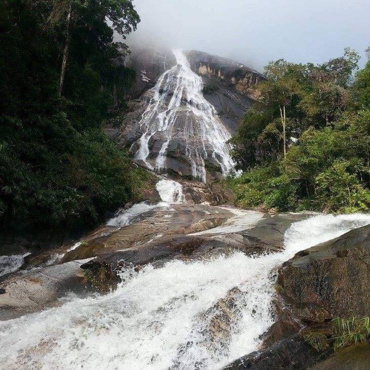 Gunung Stong 2